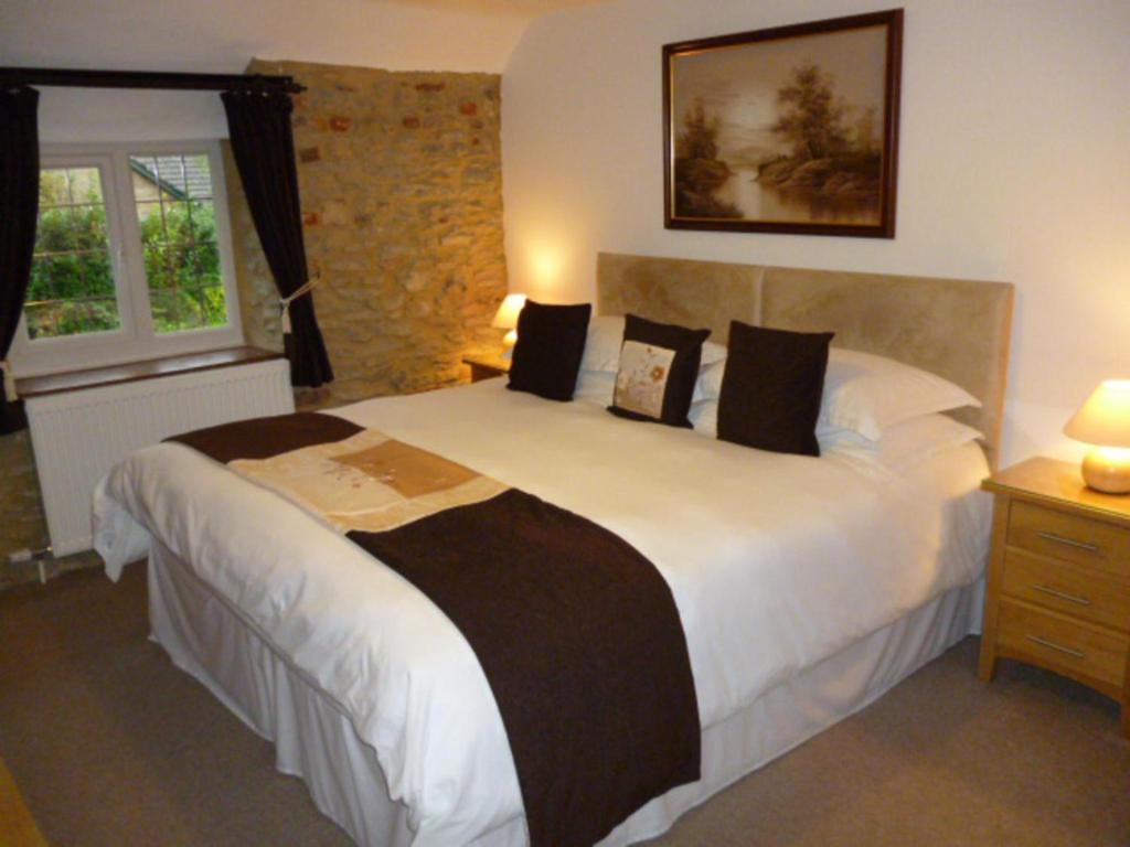 Bed and Breakfast Quiet Woman House Halstock Habitación foto